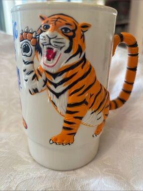 Ringling Bros. & Barnum & Bailey Tiger Embossed Mug - White and Orange